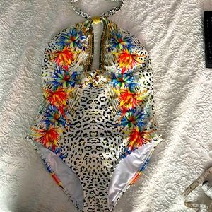 Women’s bathing suit